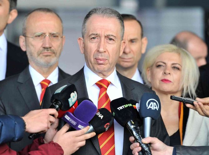 Metin Öztürk Listesini Teslim Etti