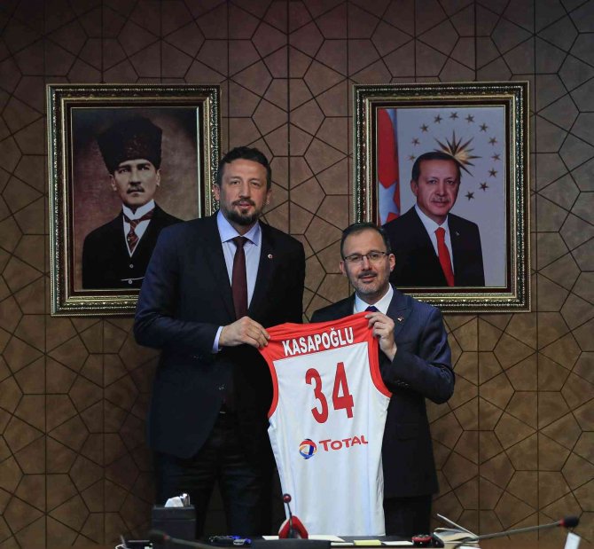 Bakan Kasapoğlu, Tbf Yönetimini Kabul Etti