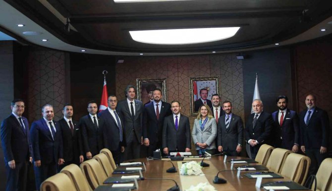 Bakan Kasapoğlu, Tbf Yönetimini Kabul Etti