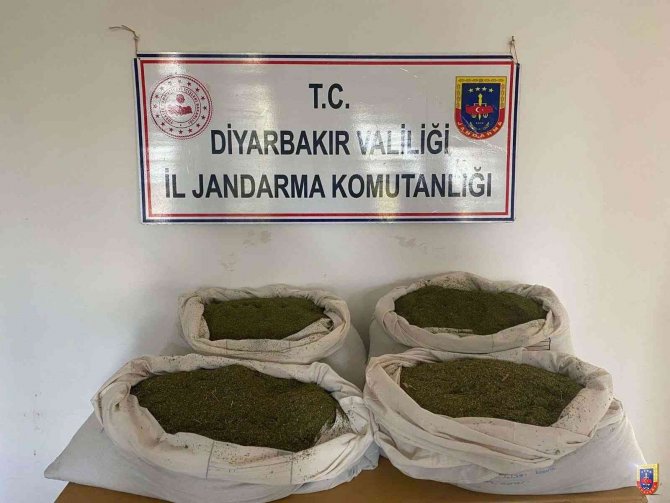 Jandarma’dan Diyarbakır’da Uyuşturucu Operasyonu
