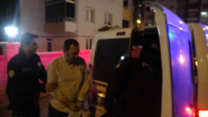 Tartıştığı Kızını Bıçakla Öldüren Babaya 20 Yıl Hapis