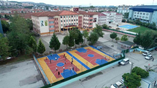 70 Okula Basketbol Sahası Yapılacak