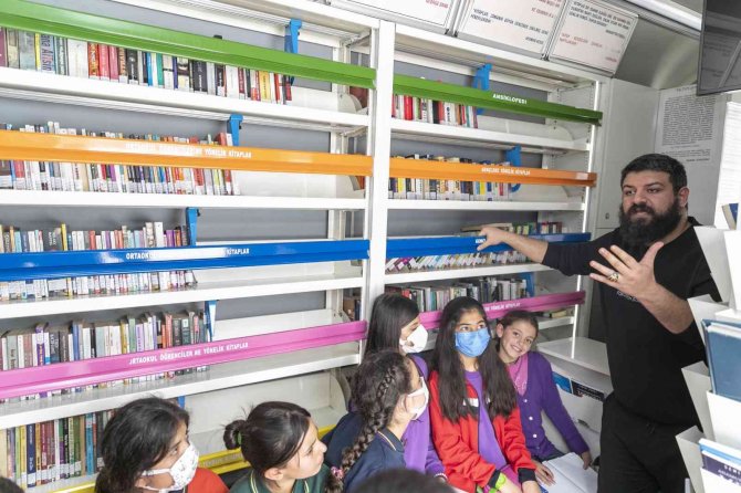 Yenice Kurs Merkezindeki Öğrenciler ’Kitobüs’le Tanıştı