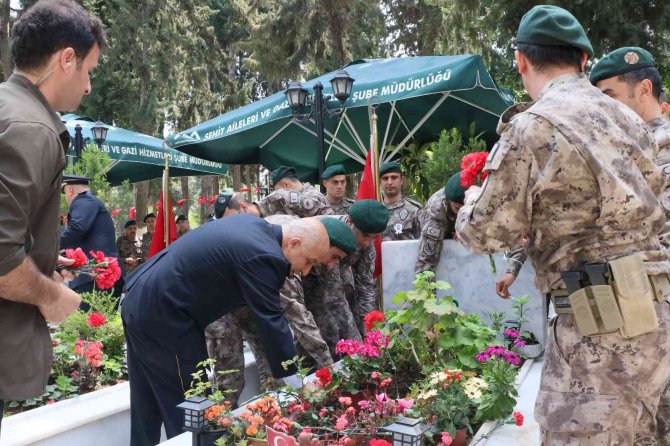 Aslan, Şehitleri Unutmadı