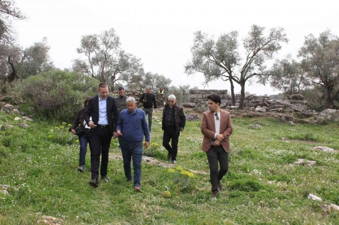 Kaymakam Böke, Kazı Alanını Ziyaret Etti