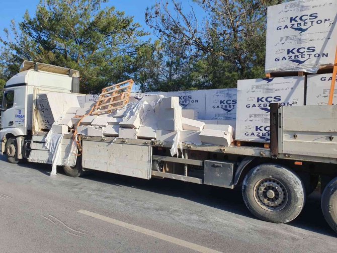 Kapak Açıldı, Gaz Betonlar Yola Saçıldı