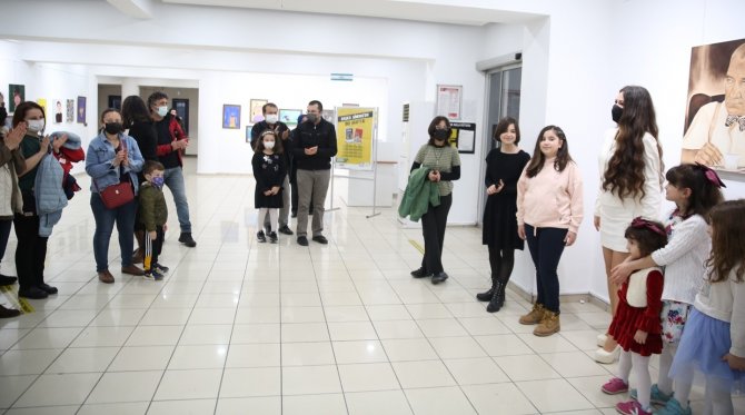 Minik Ressamların Sergisi Tam Not Aldı