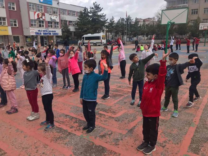 Yaklaşık 18 Milyon Öğrenci İçin Ara Tatil Bugün Başlıyor