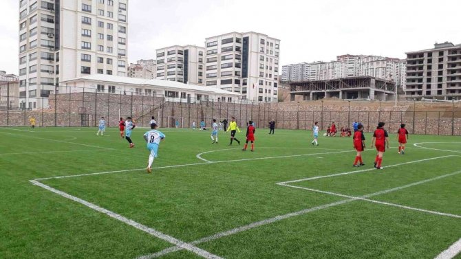 Futbol Küçükler Grup Maçları Elazığ’da Başladı