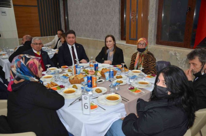 Şehit Aileleri Ve Gaziler, Emniyetin İftar Yemeğinde Buluştu