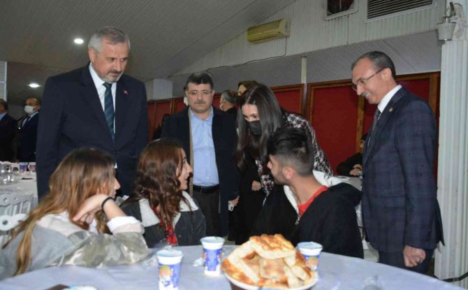 Samsun Valiliği, Roman Vatandaşları İftarda Ağırladı