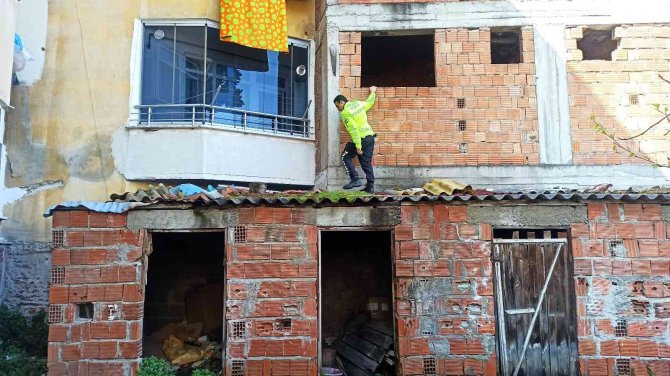 Polisten Örnek Davranış