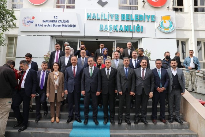 Bakan Kasapoğlu Dereceye Giren Sporculara Madalyalarını Verdi