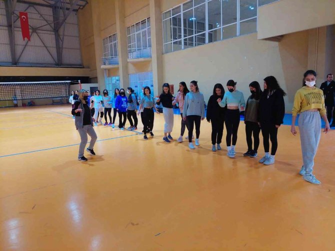 Subü Spor Bilimleri Fakültesi’nden, Spor Lisesi’ne Destek