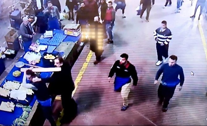 Pazar Yerinde Pompalı Dehşeti Kamerada
