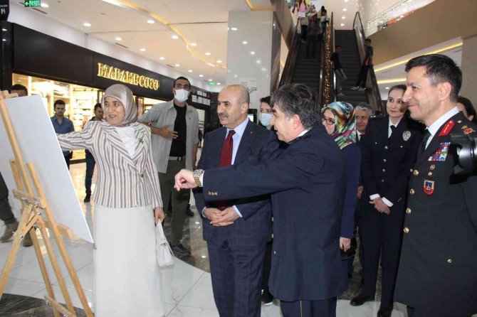 Mardin’de Polis Haftası Münasebetiyle Sergi Açıldı