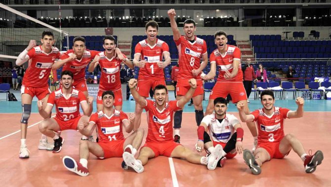 2022 Cev U20 Avrupa Şampiyonası: Türkiye: 3 - Ukrayna: 1