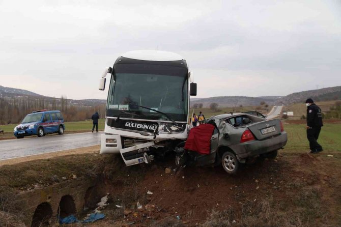 İ̇kazlara Kulak Asmayan Sürücüler Ocak Söndürdü