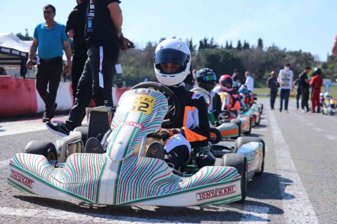 Kocaeli’de Karting Şampiyonasının İlk Ayağı Tamamlandı
