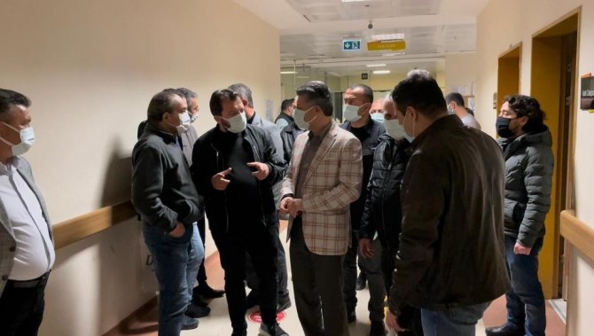 Ak Parti’li Özkan Ve Başkan Tulup’tan Kazada Yaralanan İşçilere Ziyaret