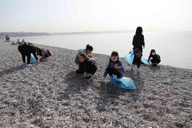 Büyükşehir’den Sahil Temizliği