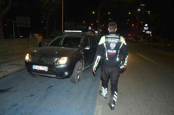 Antalya’da Trafik Denetimleri Tüm Hızıyla Devam Ediyor