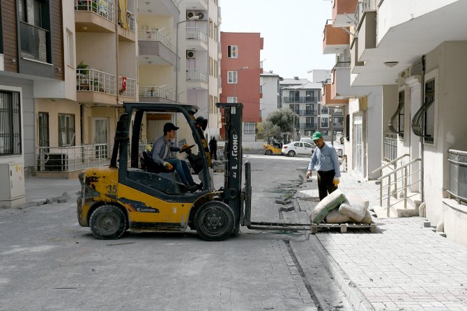 Davutlar Mahallesi Yeni Yollarına Tek Tek Kavuşuyor