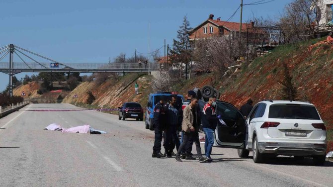 Devrilen Araç Yurt Müdürü Ve Aşçısına Mezar Oldu