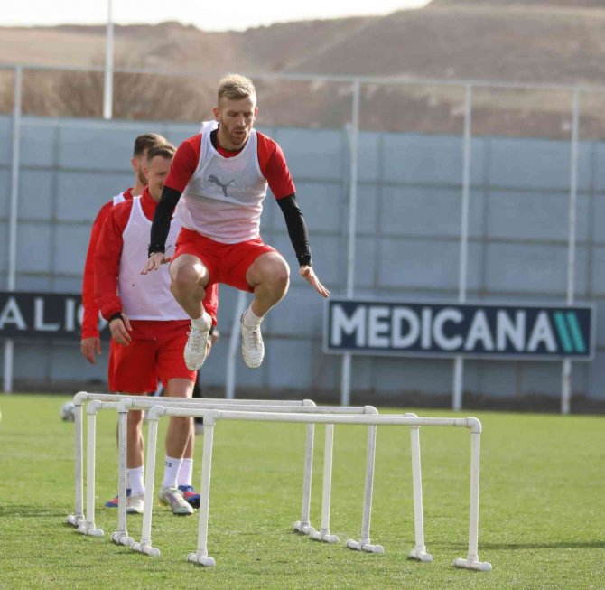 Sivasspor’da İki Sakatlık Birden!