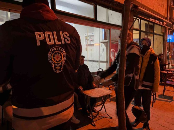 Edirne Emniyeti’nden Kıraathanelerde Asayiş Uygulaması