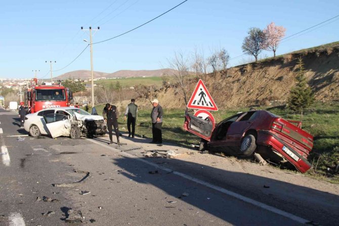 Elazığ’da Feci Kaza: 1 Ölü, 3 Yaralı