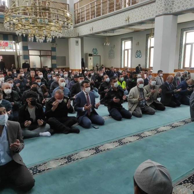 Osmancık’ta Şehitler İçin Mevlid-i Şerif Programı Düzenledi