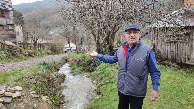 250 Nüfuslu Köy Halkı Geceyi Sel Korkusuyla Ayakta Geçirdi