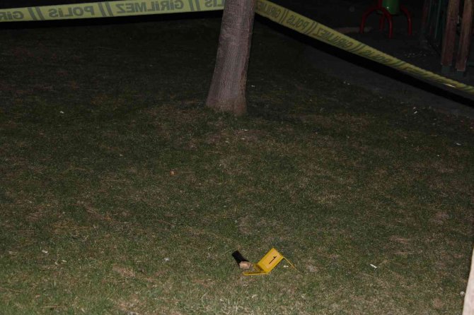 Melikgazi’de Bıçaklı Kavga: 1 Yaralı