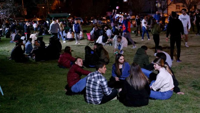 Parka Gelenler Gözlerine İnanamadı