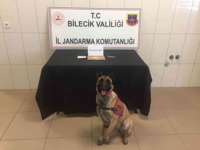 Kavga İhbarına Giden Jandarma Uyuşturucu Operasyonu Düzenledi