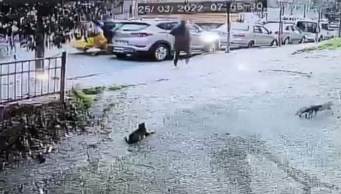 Kağıthane’de Taksinin Yayaya Çarptığı Feci Kaza Anları Kamerada