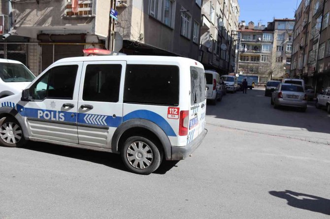 Alacak Verecek Kavgasında Kan Aktı: 1 Ağır Yaralı