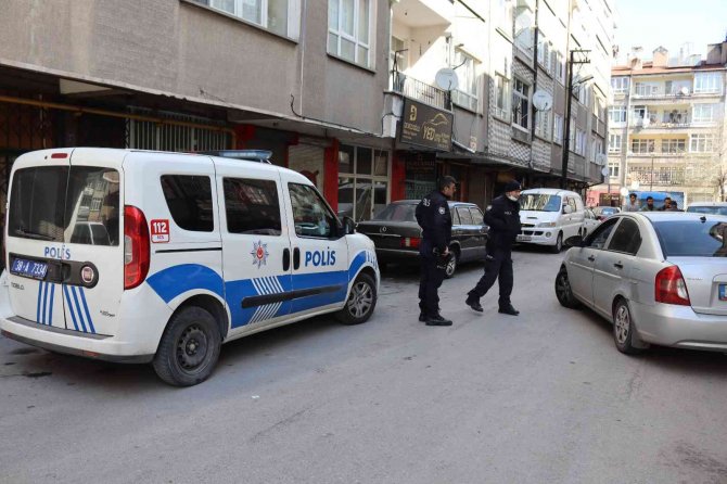 Alacak Verecek Kavgasında Kan Aktı: 1 Ağır Yaralı
