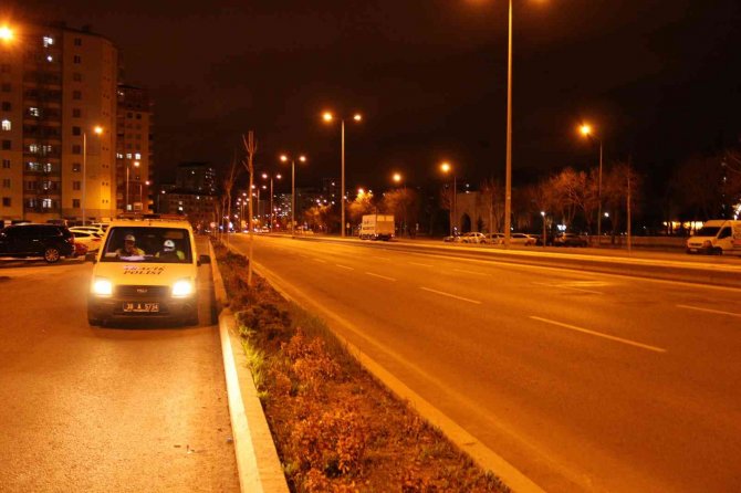 Kayseri’de Yolun Karşısına Geçmeye Çalışırken Otomobilin Çarptığı Yaşlı Adam Hayatını Kaybetti