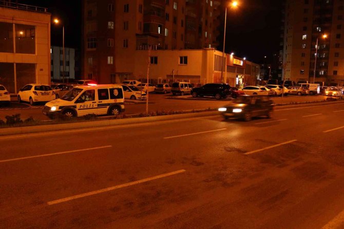 Kayseri’de Yolun Karşısına Geçmeye Çalışırken Otomobilin Çarptığı Yaşlı Adam Hayatını Kaybetti