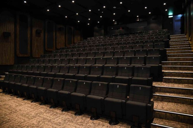 Kadıköy’de Şenlik Var: İ̇stanbul Film Festivali Sinematek’te