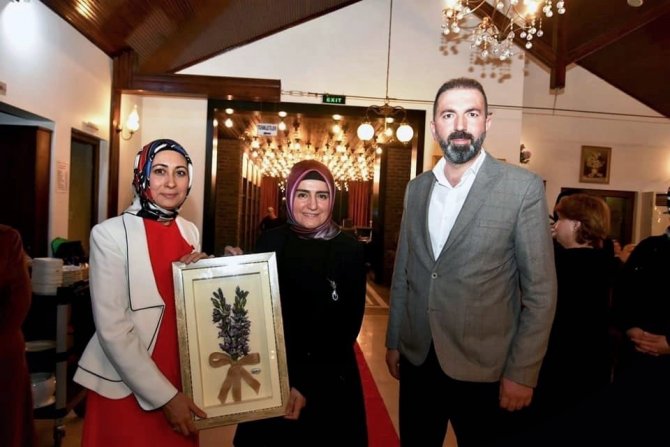 Memur-sen Kadın Komisyonları Genel Başkanı Sıdıka Aydın: "Aile Ve İş Hayatı Uyumu Olmazsa Olmazımızdır"