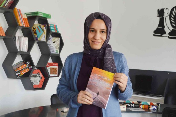 Meral Çakmak’ın "Motivasyon Yolculuğum" İsimli Kitabı Çıktı