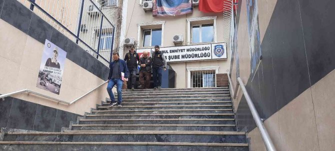 Mersin’de Aranan Şahıs Kadıköy’de Yakalandı