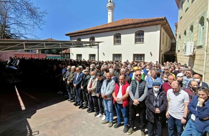 Mhp’li Başkanın Ağabeyi Son Yolculuğuna Uğurlandı