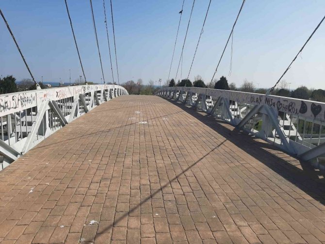 ’Sevgi’yi Kirlettiler