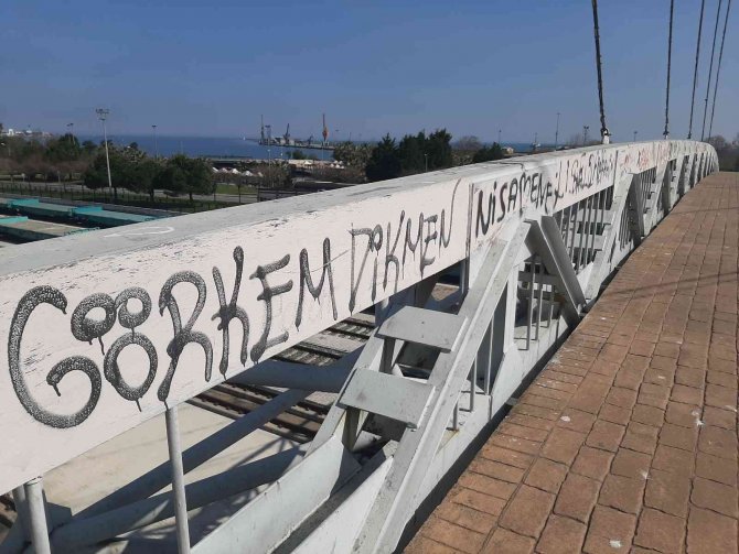 ’Sevgi’yi Kirlettiler