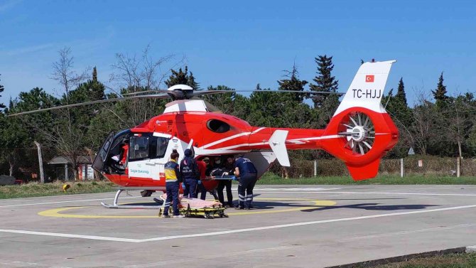 Kalp Ritmi Bozuk Hasta Ambulans Helikopterle Hastaneye Sevk Edildi