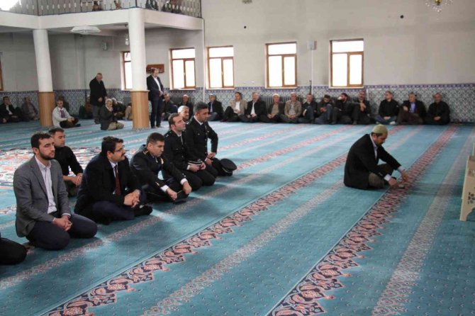 Şemdinli’de Şehitler İçin Mevlit Okutuldu